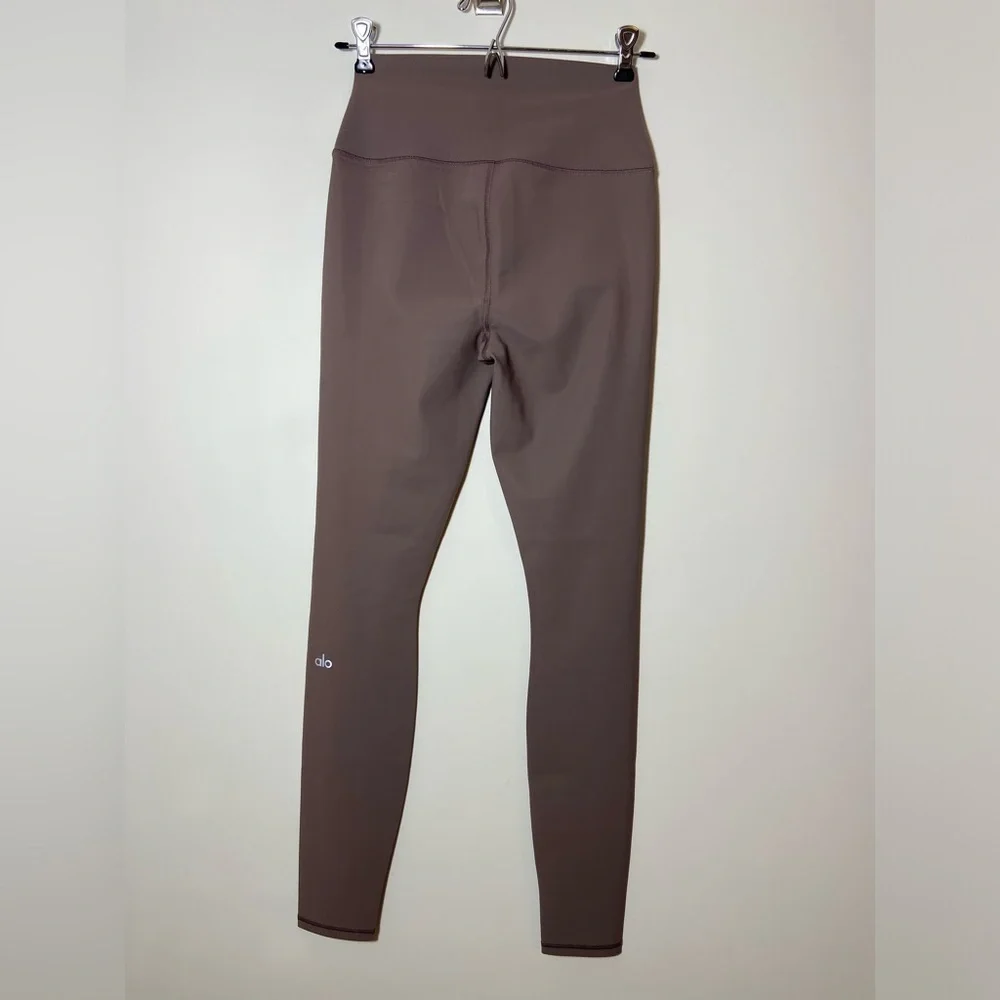 ALO Yoga Size S High Waist Ripped Warrior Distressed Leggings in Beige New